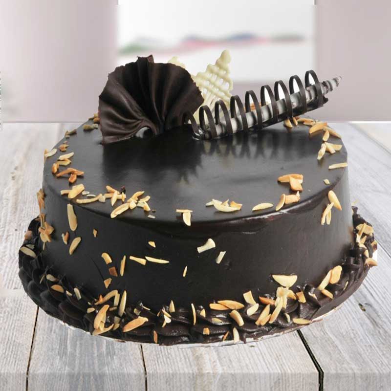 Crunchy Truffle Cake
