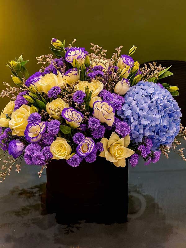 Hydrangea & Lisianthus Charm Box