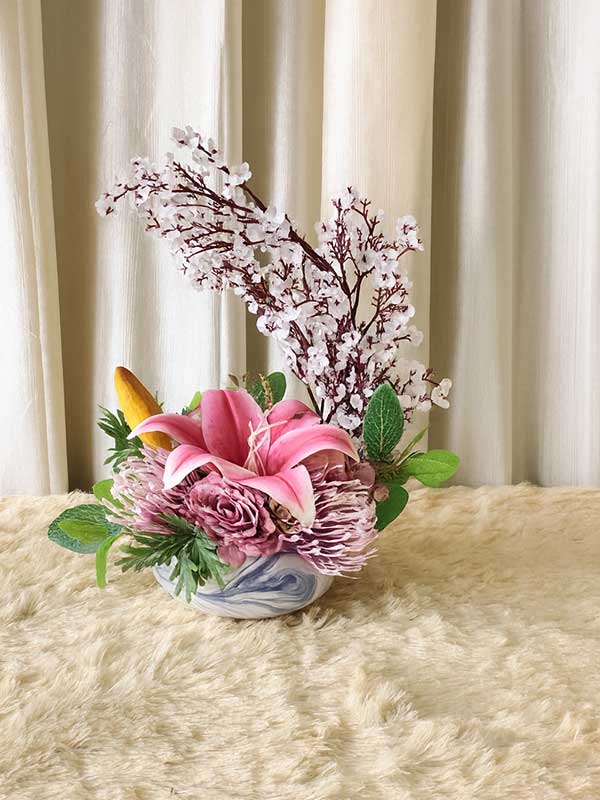 White Lily & Baby Breath Bunch