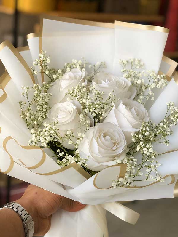 Mini White Rose Bouquet