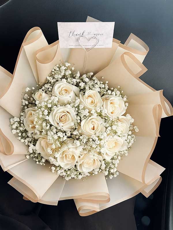 Peach White Elegance