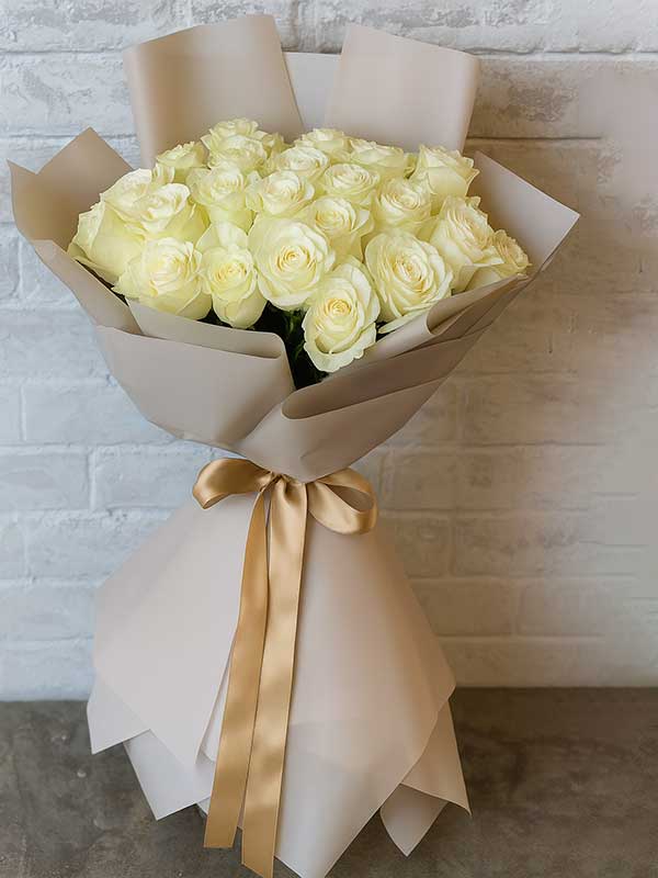 30 White Roses Bouquet