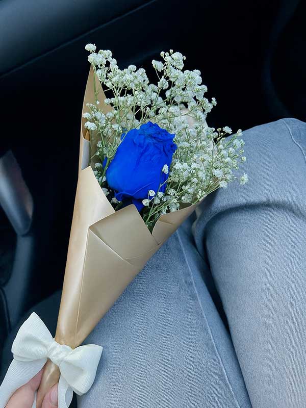 Blue Rose & Baby Breath Bunch