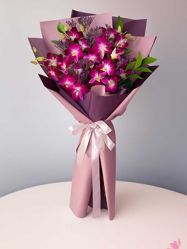 Purple Orchid with Kamini & Limonium Leaf Bunch