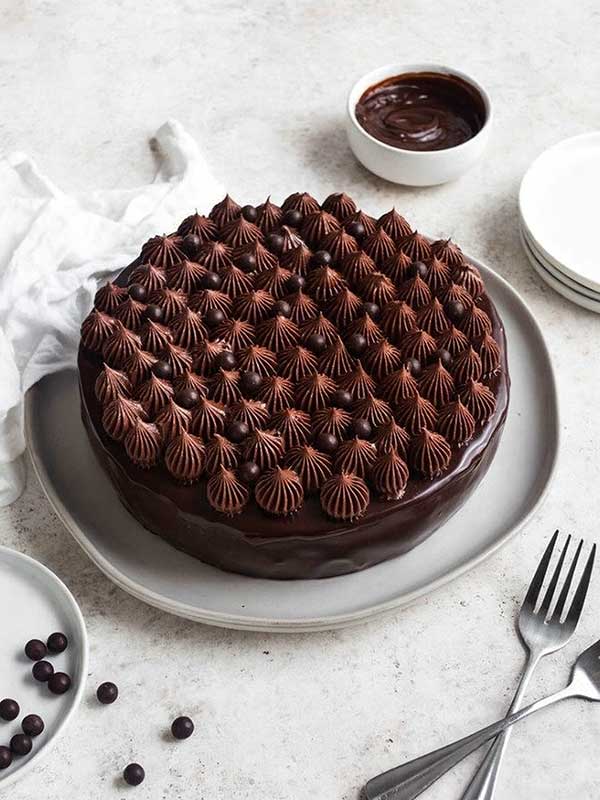 Drop Chocolate Truffle Cake